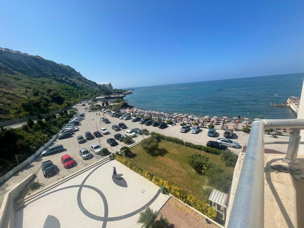 Hotel Ferrara Durrës Exterior foto